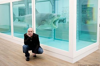 Damien Hirst: Ein Künstler, der unbequeme Fragen stellt