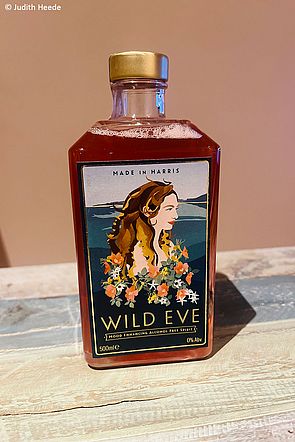 Eine Flasche Wildeve Botanical Infusion No. 1