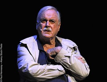 John Cleese bei einem Auftritt 2017