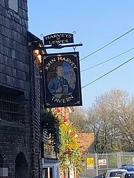 THE BRITISH SHOP unterwegs in East Sussex: John Harvey Tavern in Lewes