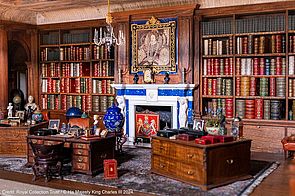 Die Bibliothek  in Queen Mary's Puppenhaus