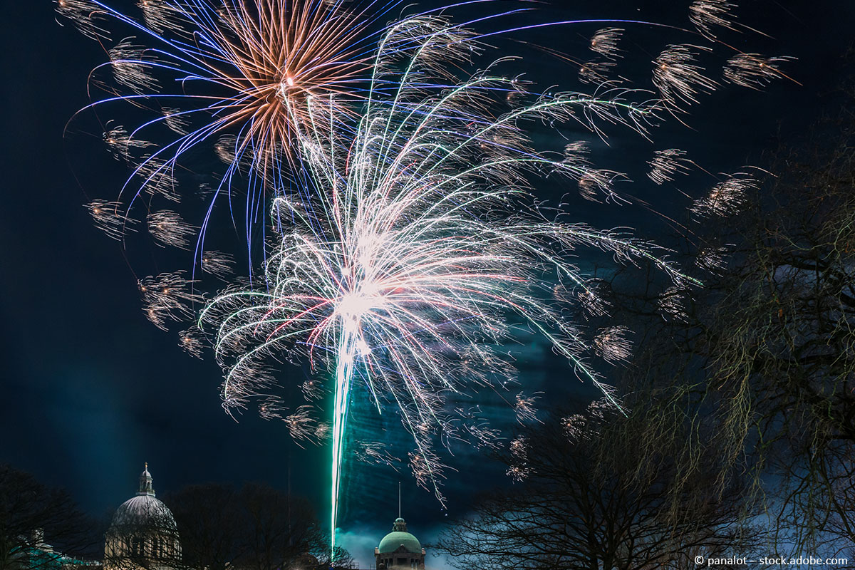 Hogmanay-Feuerwerk über Aberdeen